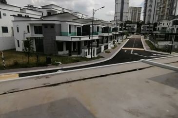 Saujana Heights @ Taman Puncak Saujana