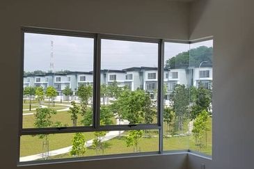 Parkfield Residences, Tropicana Heights
