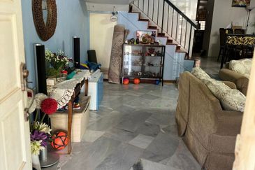 SL 11, Bandar Sungai Long