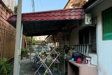 SL 11, Bandar Sungai Long