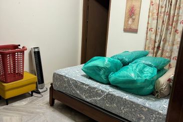 SL 11, Bandar Sungai Long