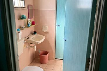 SL 11, Bandar Sungai Long