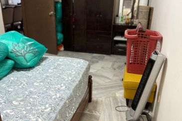 SL 11, Bandar Sungai Long