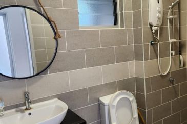 Parkfield Residences, Tropicana Heights