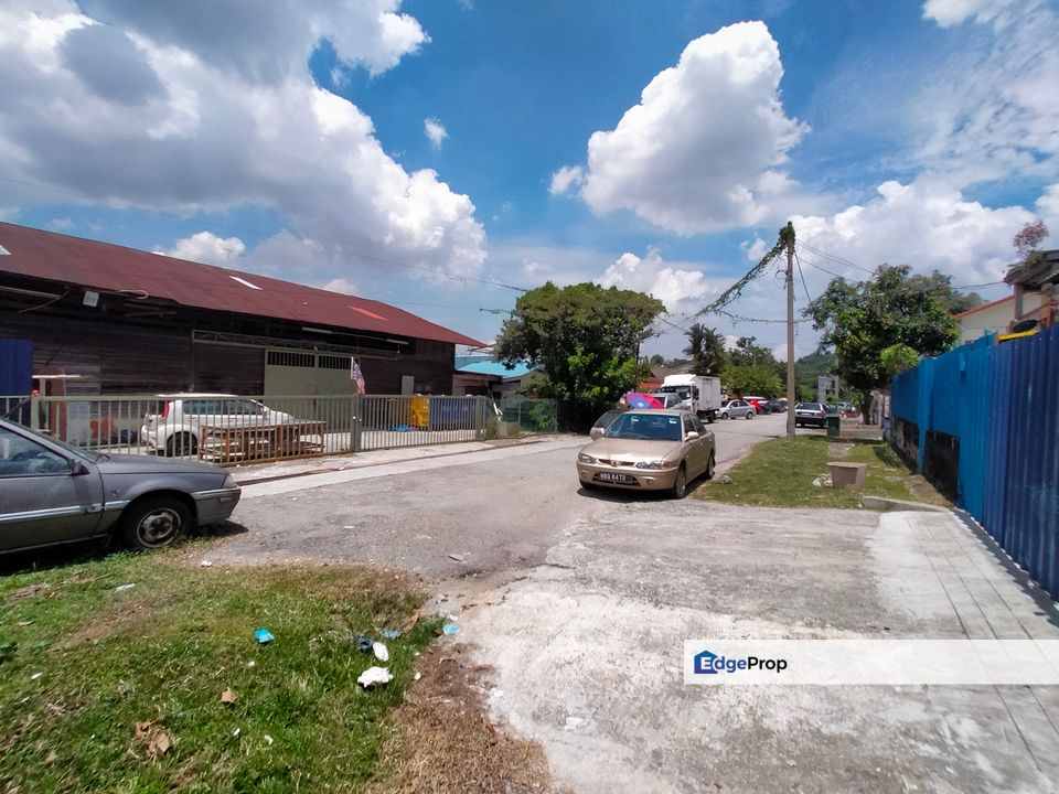 Kampung Cheras Baru,Cheras 5,000 Sq Feets store easy park and access cheap Rent, Selangor, Cheras