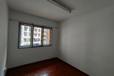 Dahlia Apartment, Pandan Indah