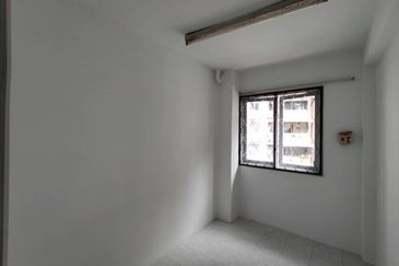 Dahlia Apartment, Pandan Indah