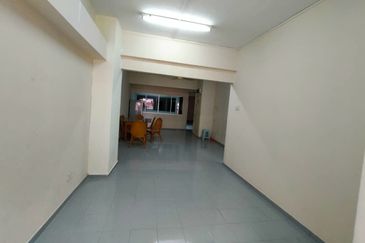 Taman Desa Shop Apartment near Faber Plaza Face Main  Road below market value Cheap Sale