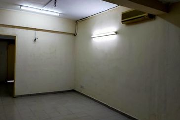 Taman Desa Shop Apartment near Faber Plaza Face Main  Road below market value Cheap Sale