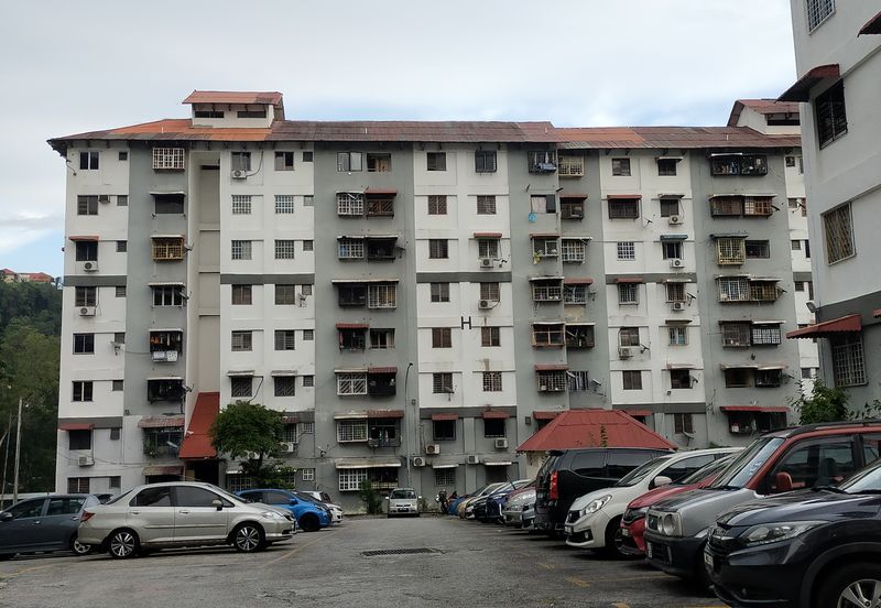 Segar Apartments