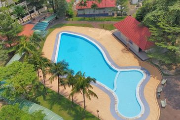 Awana Puri Condominiums