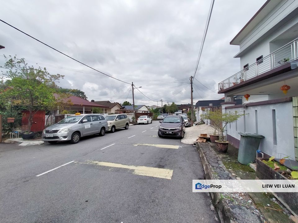 Kampung Cheras Baru,Cheras ,1 1/2 storey  well Kept dream Home ,good for Invest or own Stay, Kuala Lumpur, Cheras