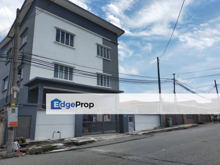 3 Storey Kampung Cheras Baru,Cheras, Bungalow Shop,Office and Warehouse, easy Load and unload  goods can park 20 Feet Container  Cheap Sale, Kuala Lumpur, Cheras