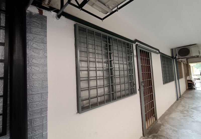 Pangsapuri Orkid, Bandar Mahkota Cheras