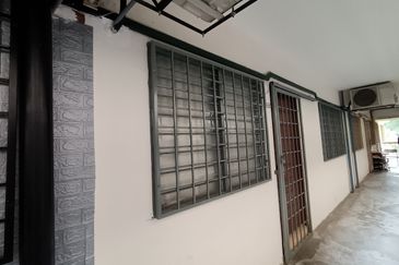 Pangsapuri Orkid, Bandar Mahkota Cheras