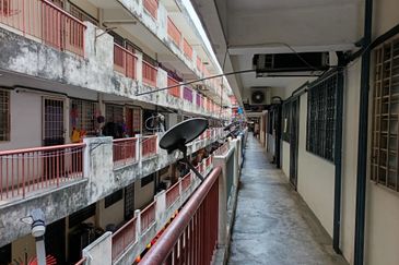 Pangsapuri Orkid, Bandar Mahkota Cheras