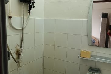 Pangsapuri Orkid, Bandar Mahkota Cheras