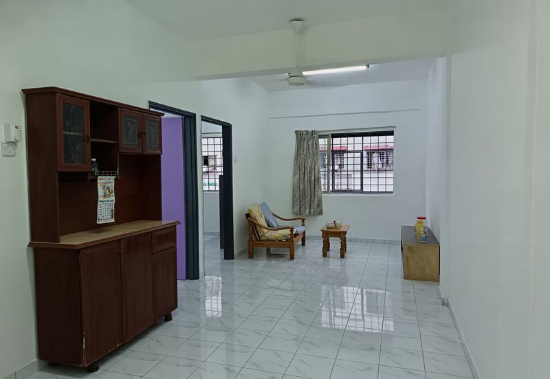 Taman Pinggiran Putra