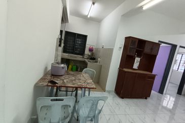 Taman Pinggiran Putra