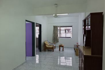 Taman Pinggiran Putra