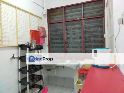Taman Pertama Flat Cheras Medium Floor 200 Meter to MRT Station, Kuala Lumpur, Cheras