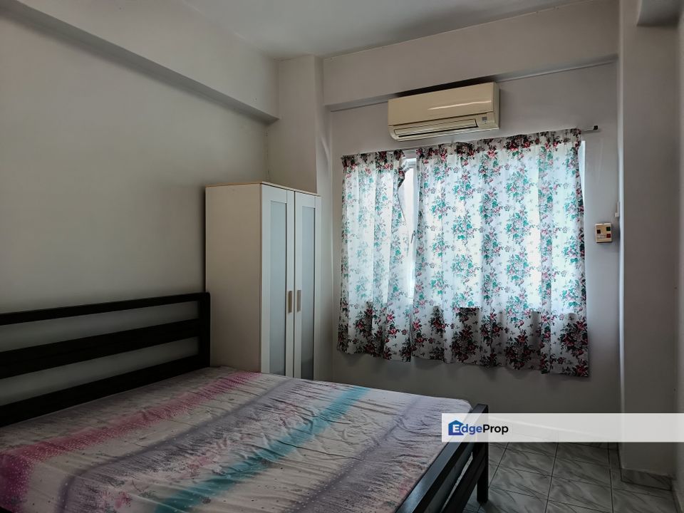 Midah Ria Condominium  near HUKM,good for Doctor and Nurse KL View-  Cheap Rent., Kuala Lumpur, Cheras