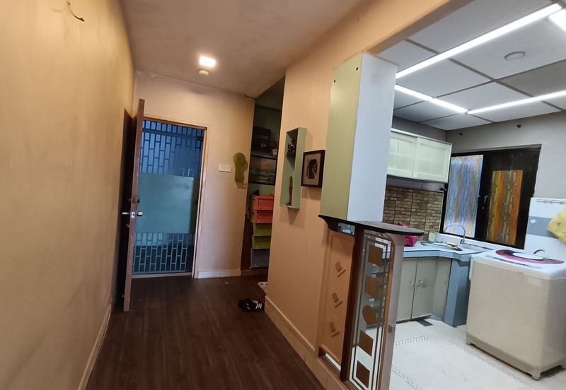 Taman Lembah Maju 600 Apartment