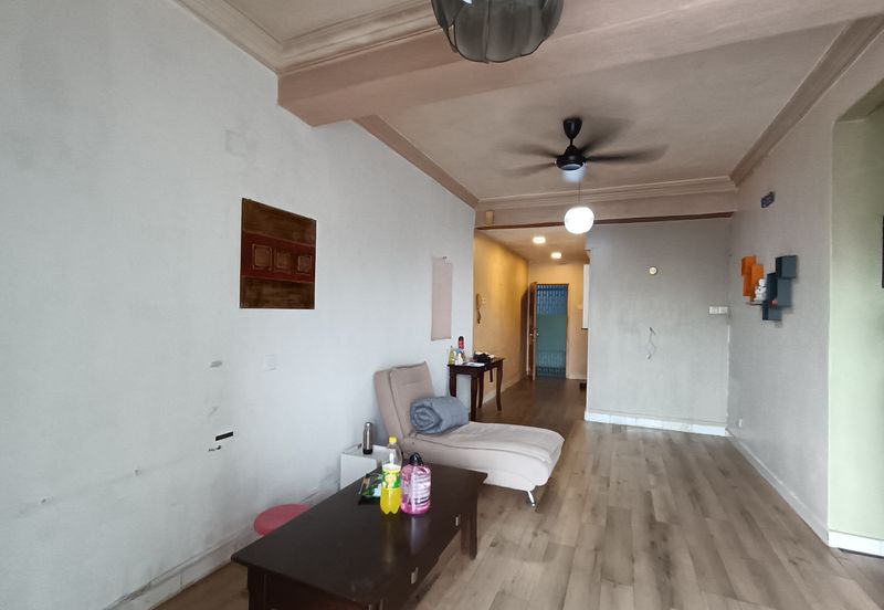 Taman Lembah Maju 600 Apartment