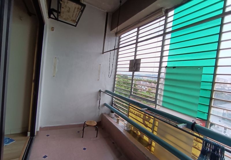 Taman Lembah Maju 600 Apartment