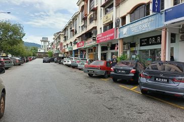 Taman Lembah Maju 600 Apartment