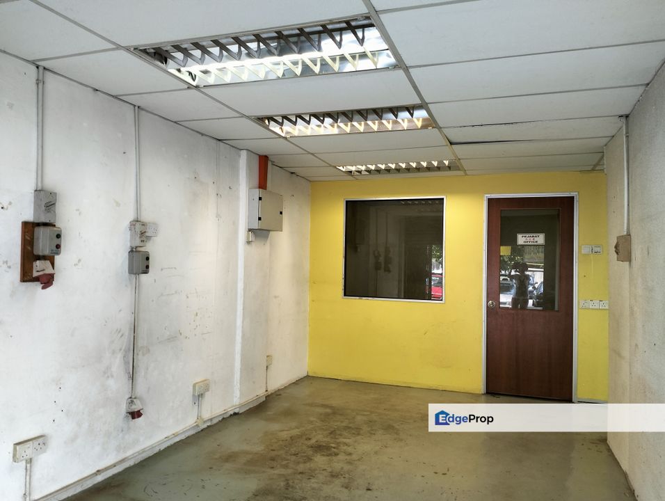 Taman Bukit Segar,Cheras ,Shop with Partion Cheap Rent, Kuala Lumpur, Cheras