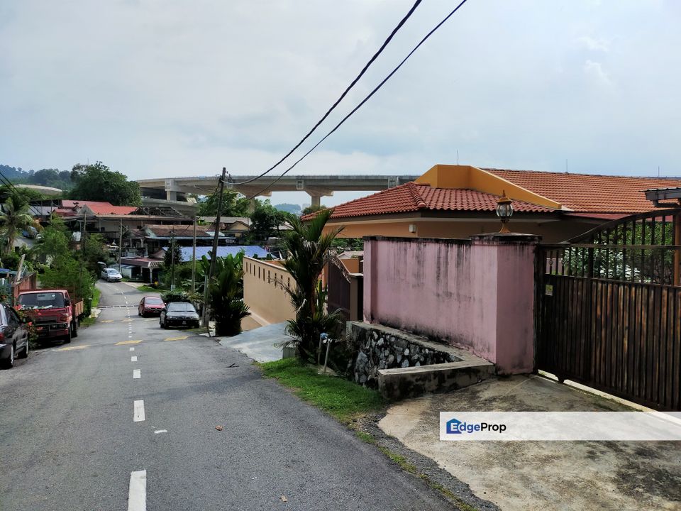 Beautiful  Single Storey bungalow move in condition Taman Tasik Permai., Selangor, Ampang