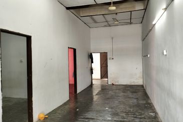 Kampung Cheras Baru,Cheras Single Storey Shop,Store ,Office or Light Industries Cheap Rent