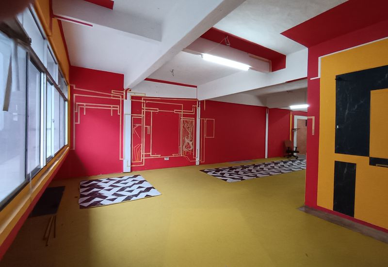 Taman Nirwana,Ampang,big Corner office easy park-for rent