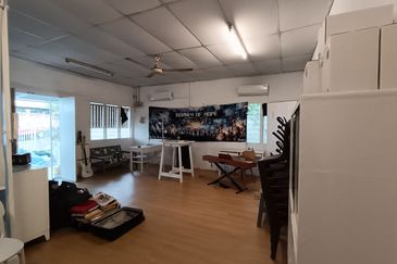 Kampung Cheras Baru  Single Storey for Store, Light Industries/Hostel big Road easy load and unload Goods 