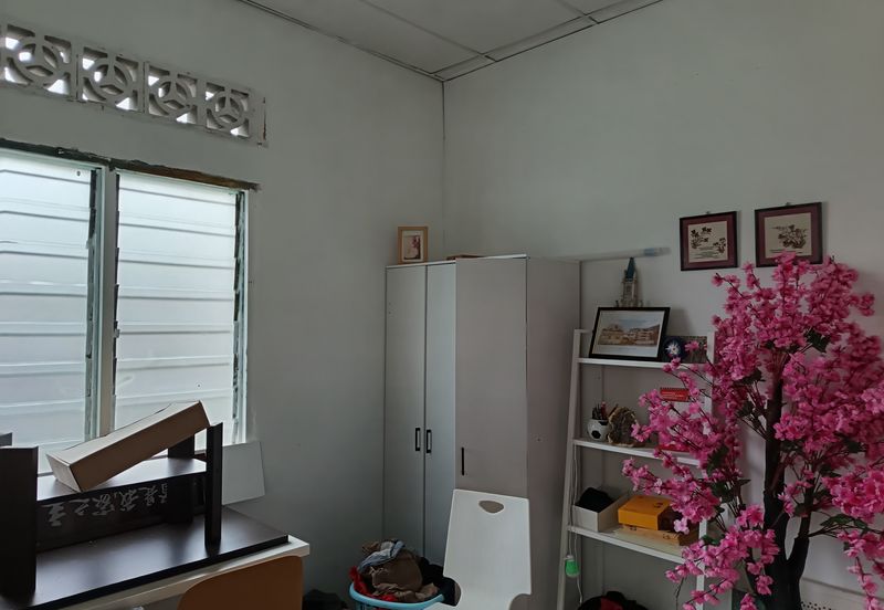 Kampung Cheras Baru  Single Storey for Store, Light Industries/Hostel big Road easy load and unload Goods 