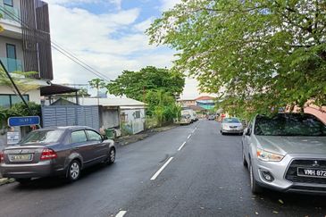 Kampung Cheras Baru  Single Storey for Store, Light Industries/Hostel big Road easy load and unload Goods 