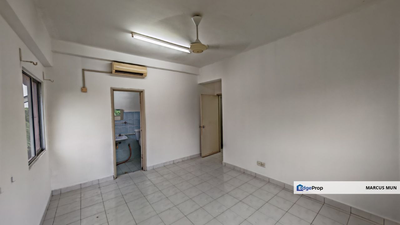 Unit 1122 kp, 3 Bilik Tidur, 2 Bilik Mandi, Tempat Parking Berbumbung, Selangor, Semenyih