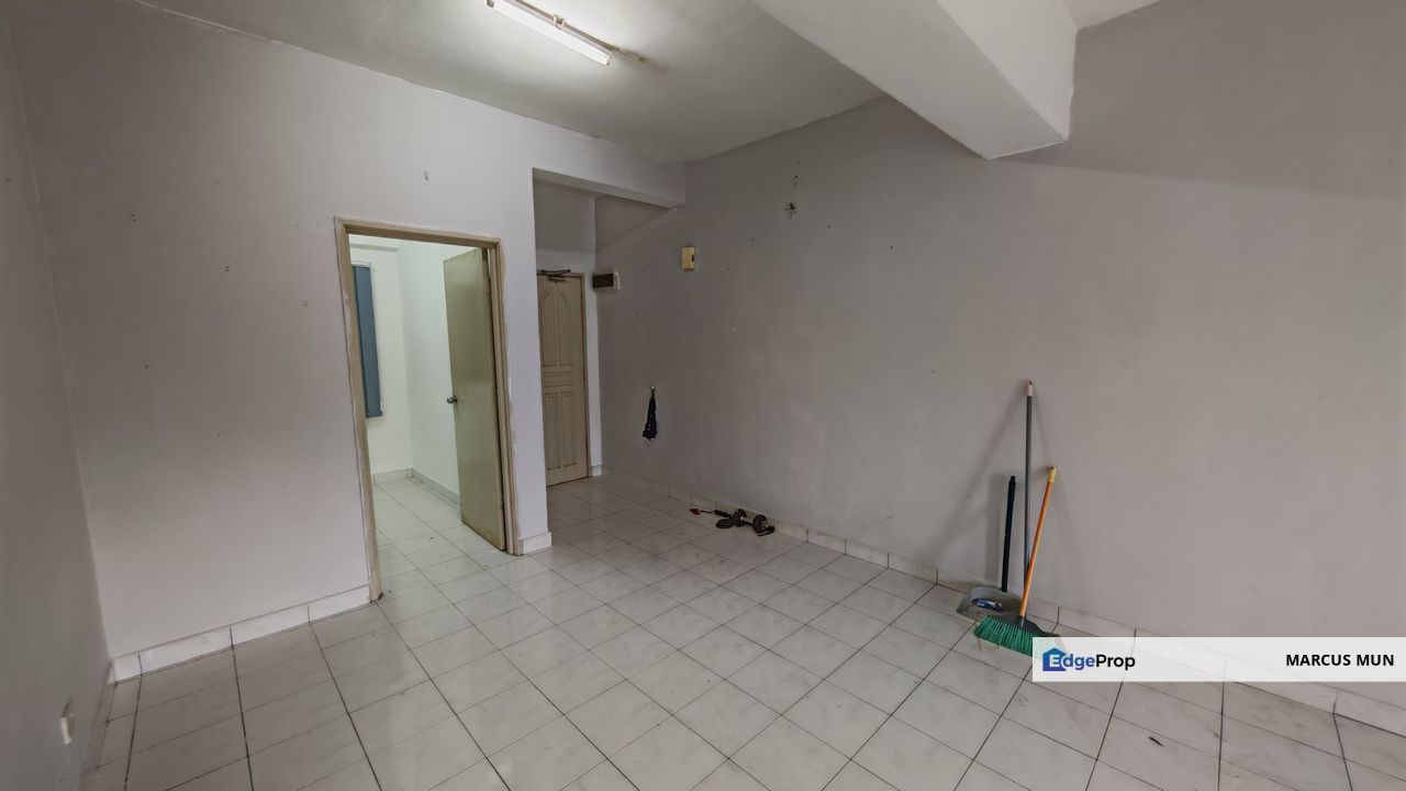 Unit 1122 kp, 3 Bilik Tidur, 2 Bilik Mandi, Tempat Parking Berbumbung, Selangor, Semenyih