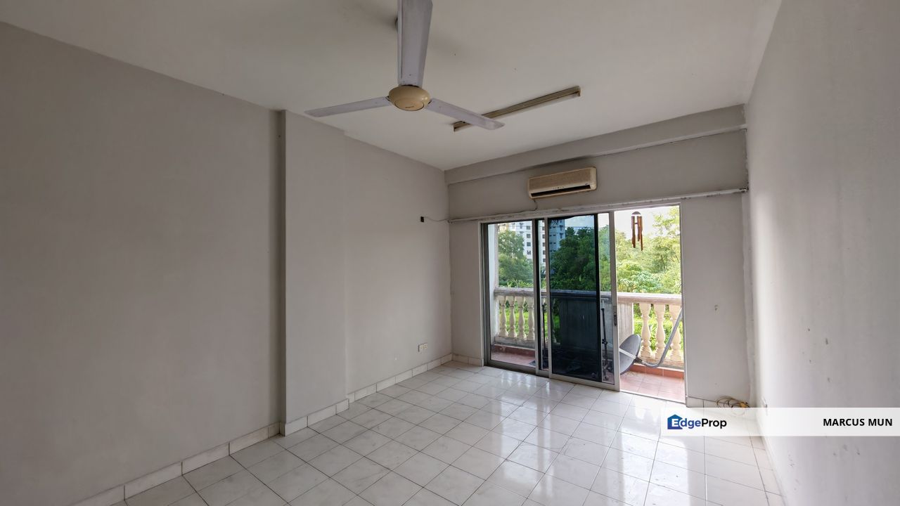 Unit 1122 kp, 3 Bilik Tidur, 2 Bilik Mandi, Tempat Parking Berbumbung, Selangor, Semenyih