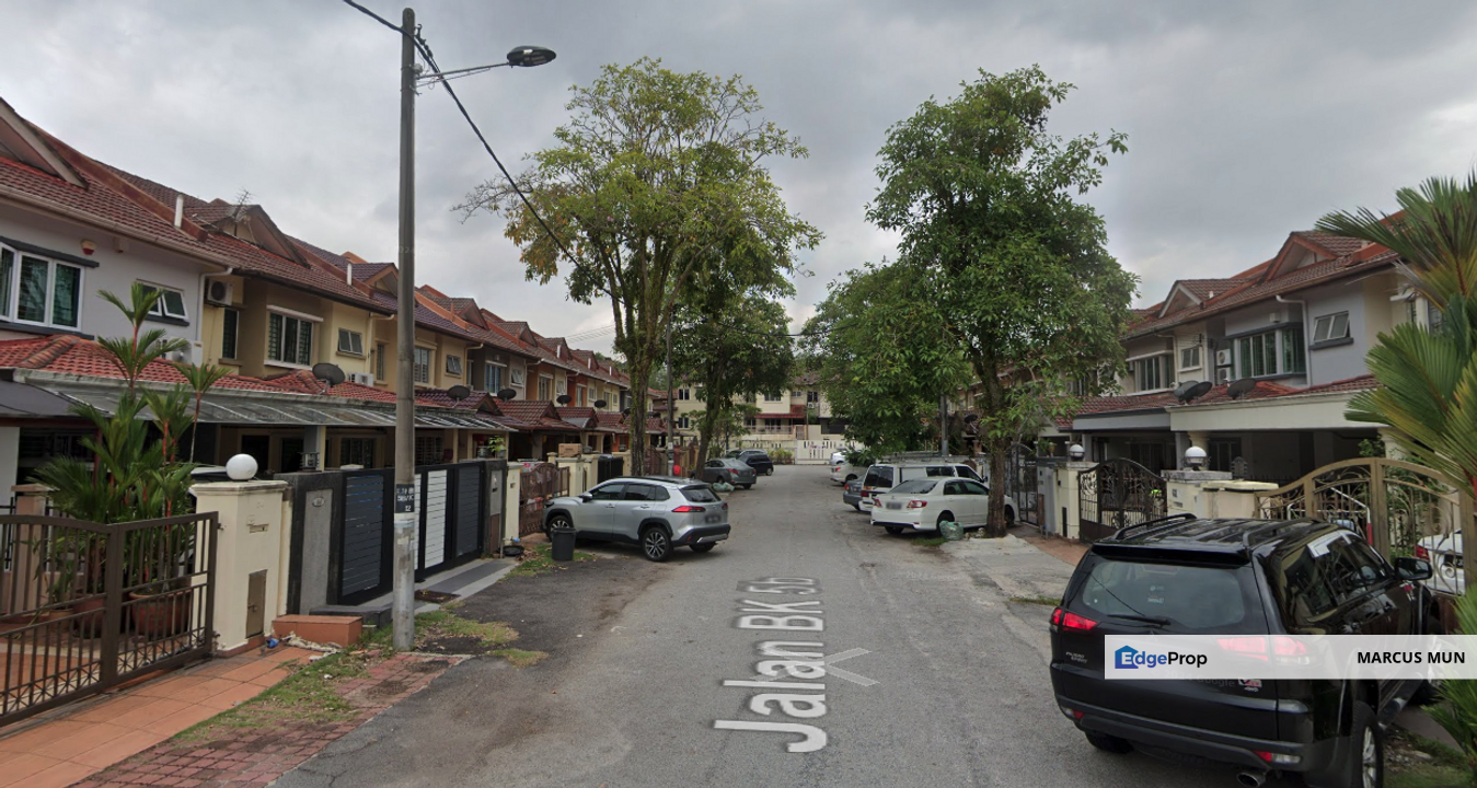 Big Layout 22x75, 4 Rooms 3 Baths, Ideal for family, Selangor, Bandar Kinrara Puchong