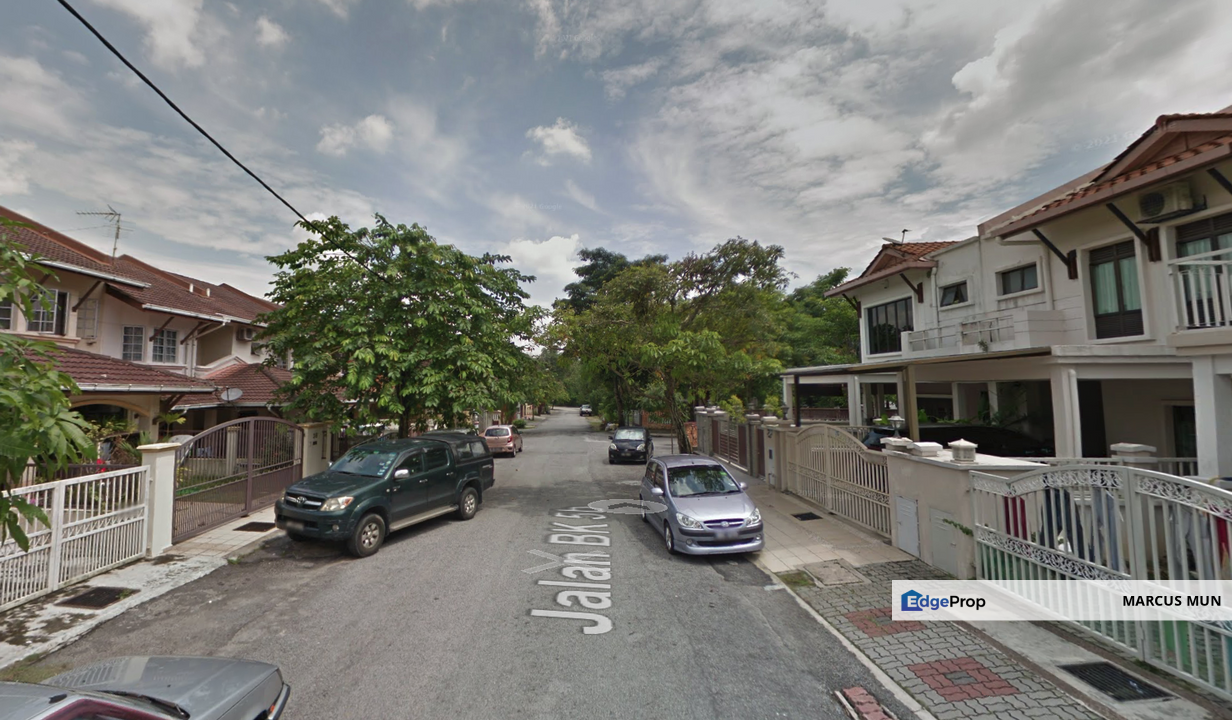 Big Layout 22x75, 4 Rooms 3 Baths, Ideal for family, Selangor, Bandar Kinrara Puchong