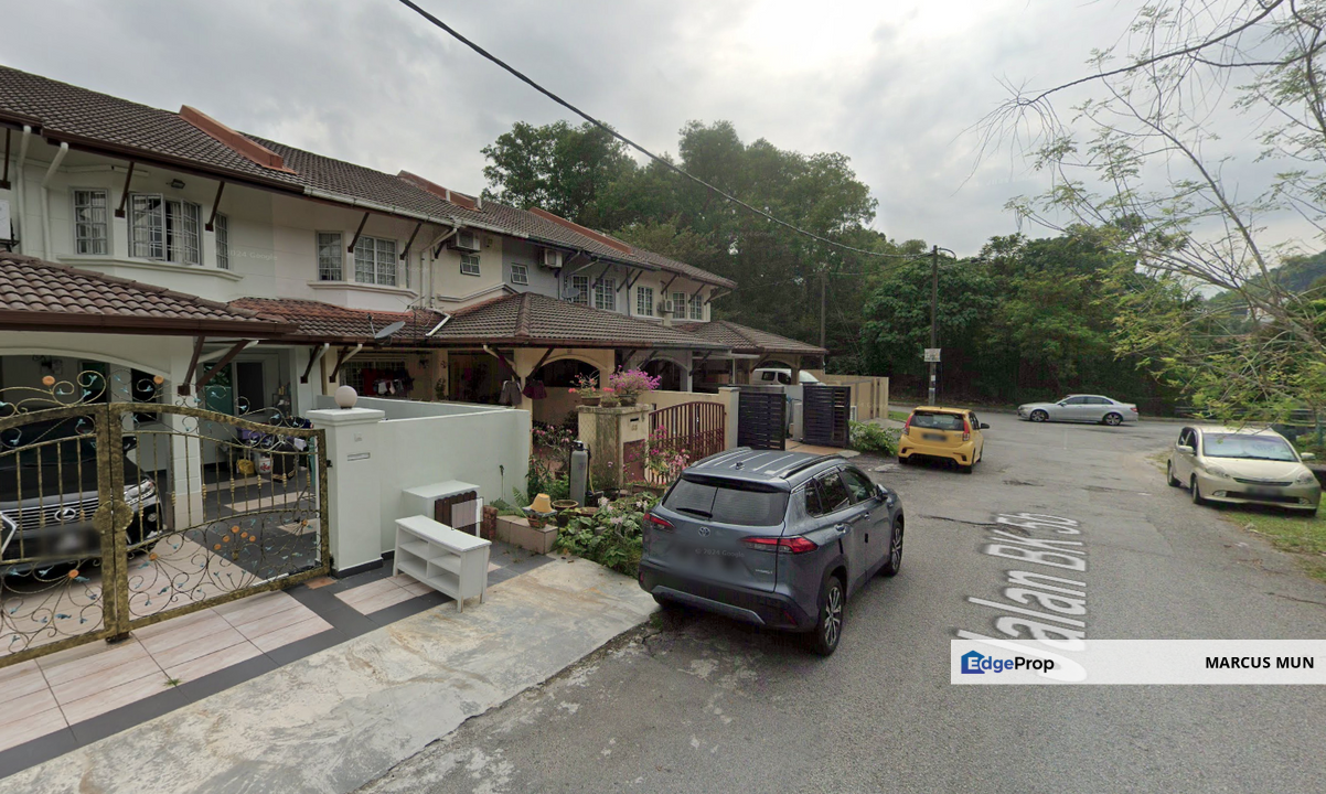 Big Layout 22x75, 4 Rooms 3 Baths, Ideal for family, Selangor, Bandar Kinrara Puchong