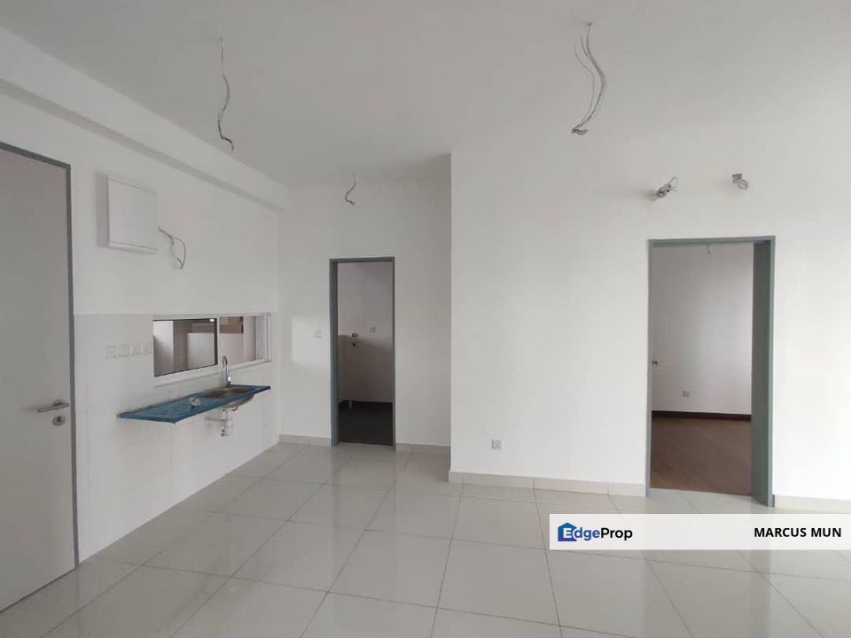 Rare unit sell below Market Value, One of the best buy in Pinnacle !, Kuala Lumpur, Bandar Baru Sri Petaling
