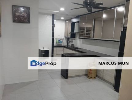 Guarded & Gated, Fully Renovated, Front and Back Balcony, Selangor, Kajang