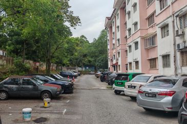 Sri Dahlia Apartment