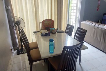 Bandar Sungai Long, Selangor Semi-D House @ Corner 