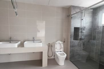 Bandar Sungai Long, Bandar Sungai Long, Selangor Semi-D House