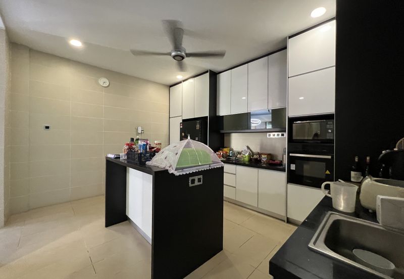 Bandar Tun Hussein Onn