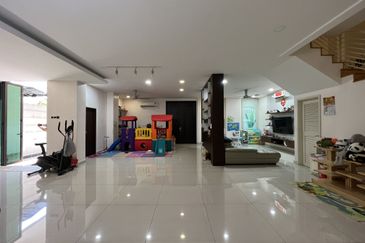 Bandar Tun Hussein Onn